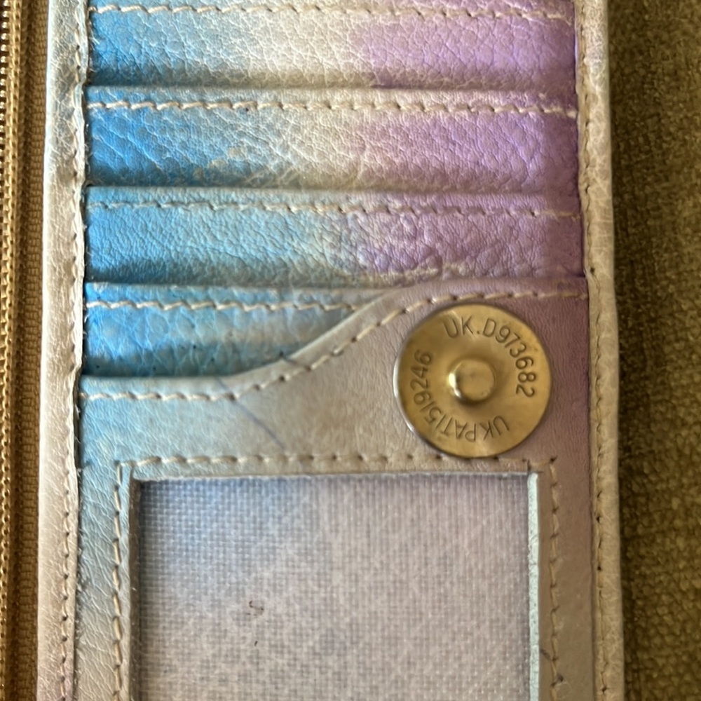 MANIFIQUE Colorful Peacock Feather HANDPAINTED‎ Wallet - Picture 9 of 9